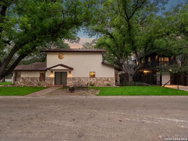 299 W EDGEWATER TER New Braunfels, TX 78130