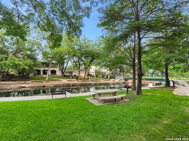 299 W EDGEWATER TER New Braunfels, TX 78130