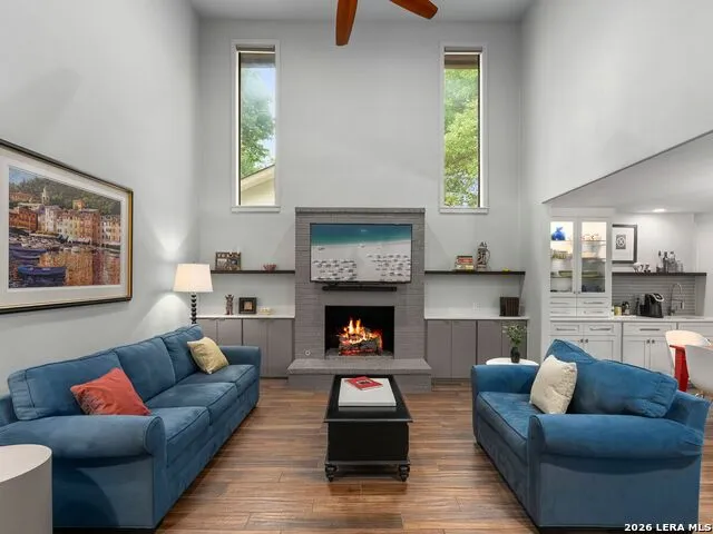 299 W EDGEWATER TER New Braunfels, TX 78130