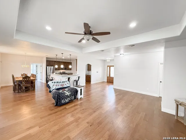 101 8th St Natalia, TX 78059