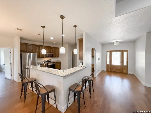 101 8th St Natalia, TX 78059