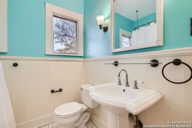 1611 MCKINLEY AVE San Antonio, TX 78210
