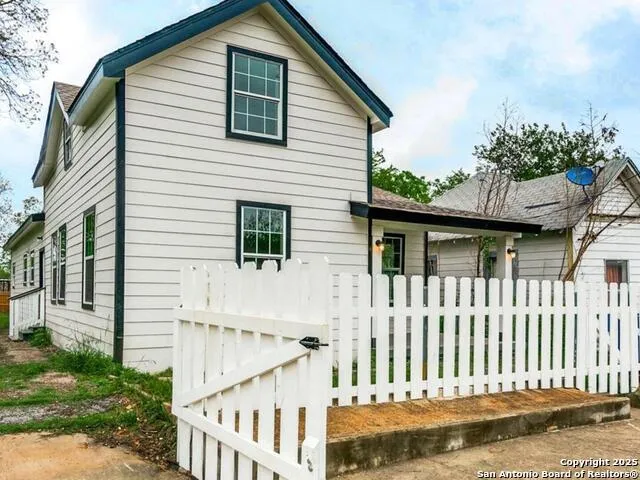 941 W MYRTLE ST San Antonio, TX 78212