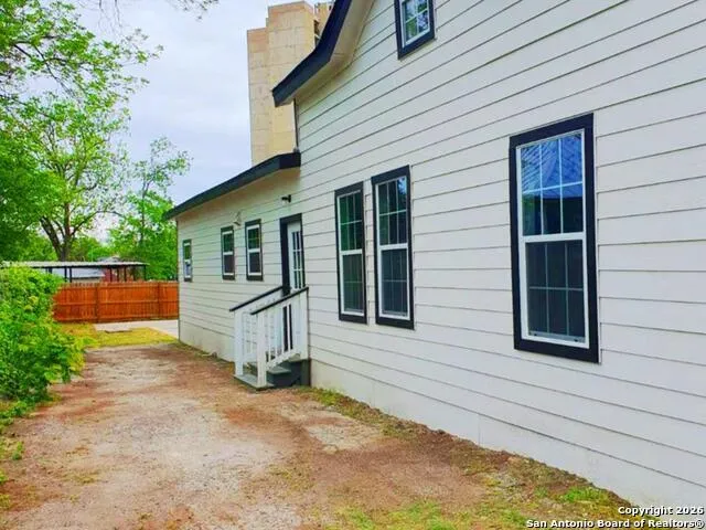 941 W MYRTLE ST San Antonio, TX 78212