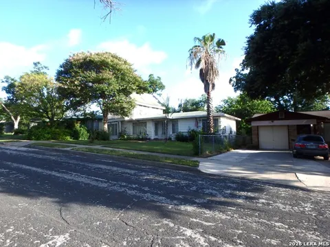 455 Savannah Dr