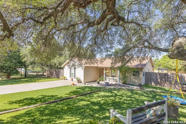 204 Lake Park Canyon Lake, TX 78133
