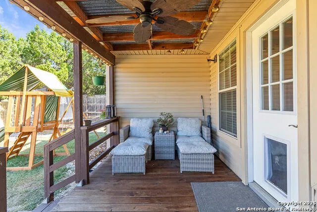 204 Lake Park Canyon Lake, TX 78133