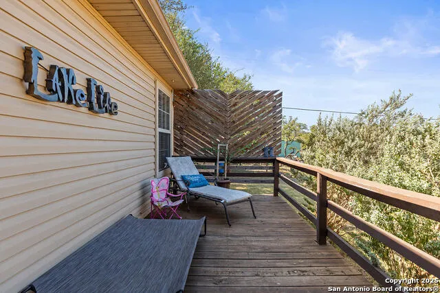 204 Lake Park Canyon Lake, TX 78133