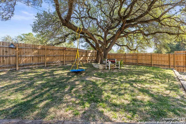 204 Lake Park Canyon Lake, TX 78133