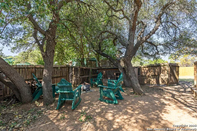 204 Lake Park Canyon Lake, TX 78133