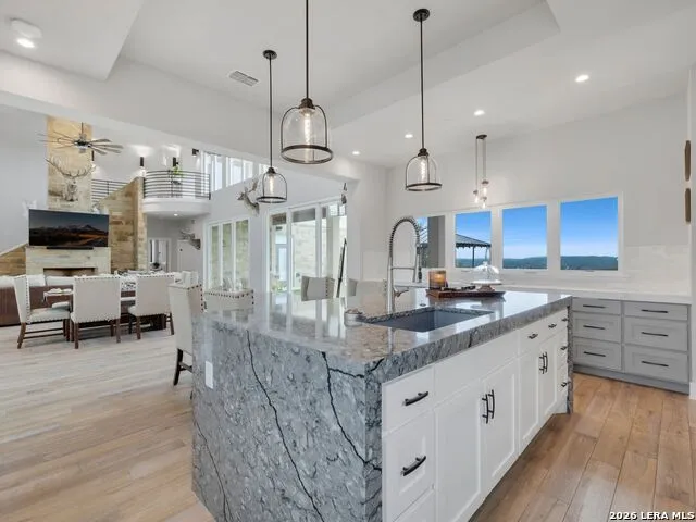 298 Table Rock Helotes, TX 78023