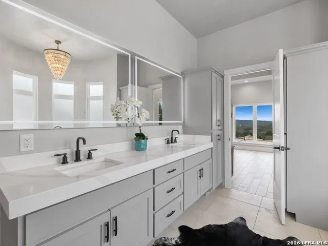 298 Table Rock Helotes, TX 78023