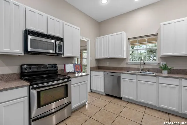 26517 S Glenrose San Antonio, TX 78260