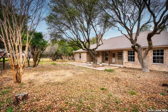 26517 S Glenrose San Antonio, TX 78260
