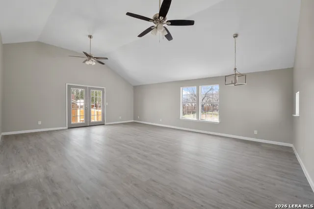 113 CRESTLINE DR Pleasanton, TX 78064