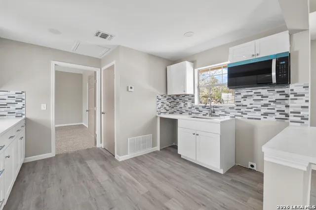 113 CRESTLINE DR Pleasanton, TX 78064