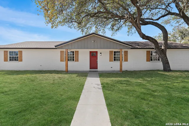 113 CRESTLINE DR Pleasanton, TX 78064