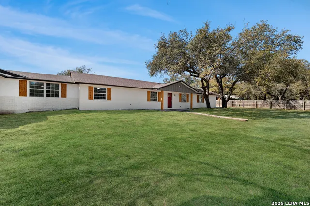 113 CRESTLINE DR Pleasanton, TX 78064