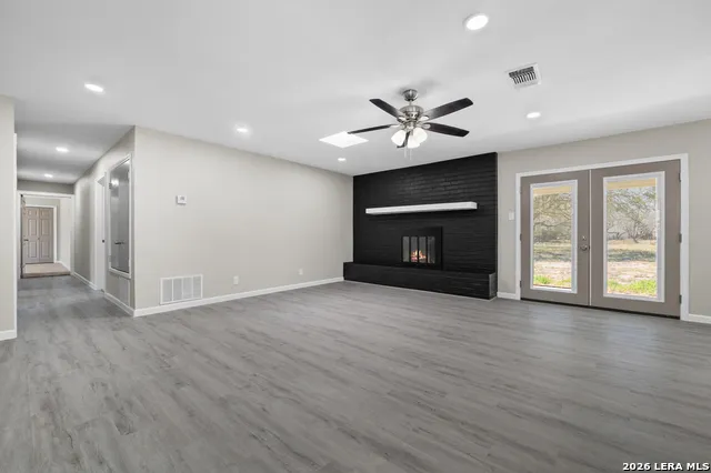 113 CRESTLINE DR Pleasanton, TX 78064