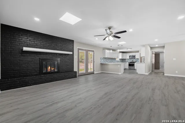 113 CRESTLINE DR Pleasanton, TX 78064
