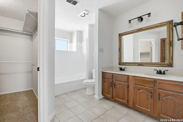 2703 Red Tree San Antonio, TX 78248