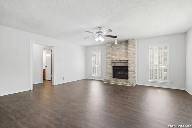 2703 Red Tree San Antonio, TX 78248
