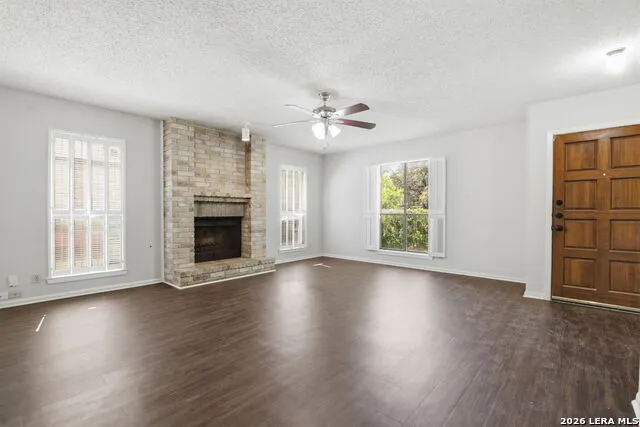 2703 Red Tree San Antonio, TX 78248