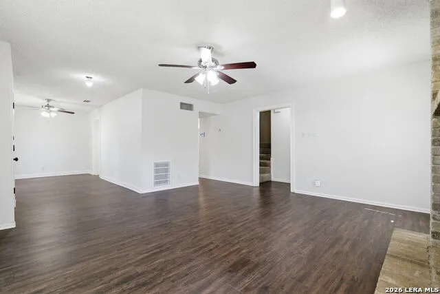 2703 Red Tree San Antonio, TX 78248