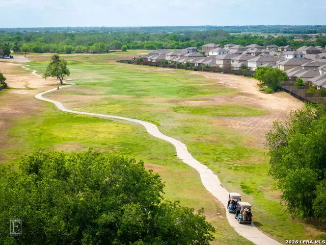 117 Fairway Floresville, TX 78114