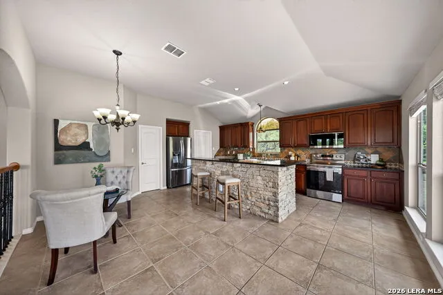 1130 CANYON SPGS Canyon Lake, TX 78133