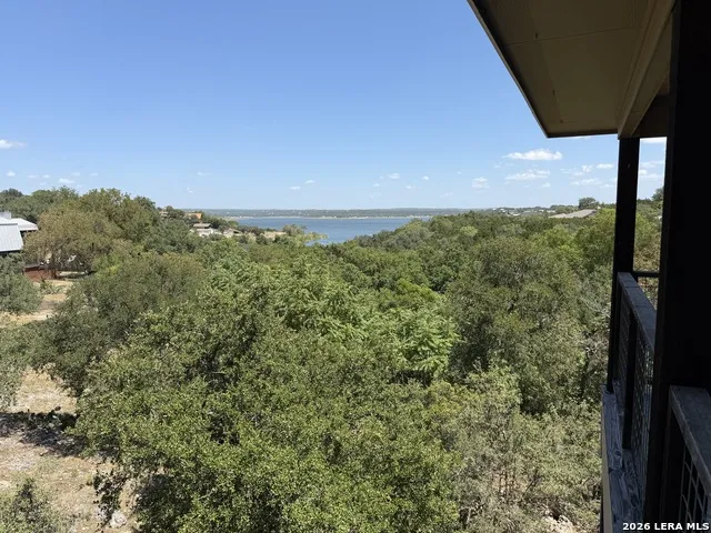 1130 CANYON SPGS Canyon Lake, TX 78133