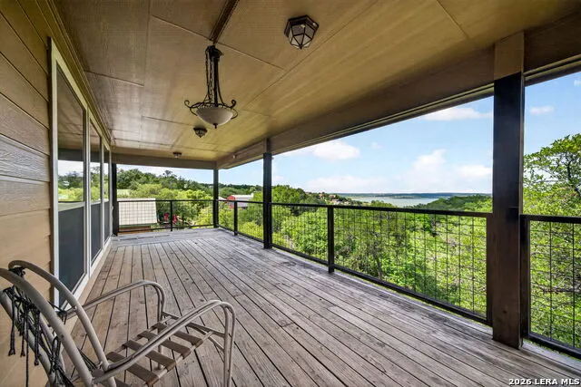 1130 CANYON SPGS Canyon Lake, TX 78133