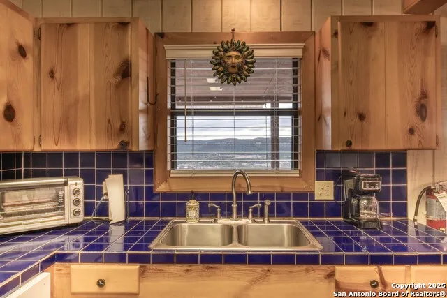 50 Indian Paintbrush Trail Concan, TX 78838