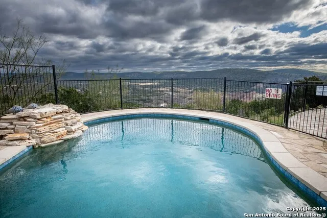 50 Indian Paintbrush Trail Concan, TX 78838