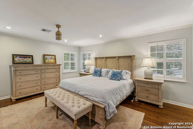 106 Morningside Dr Terrell Hills, TX 78209