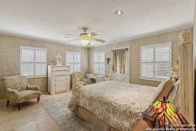 106 Morningside Dr Terrell Hills, TX 78209