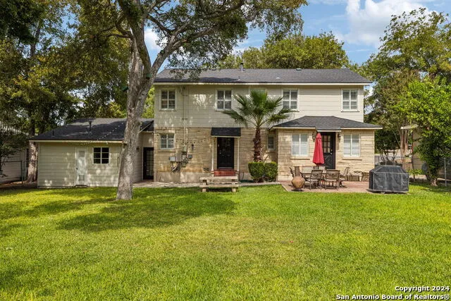 106 Morningside Dr Terrell Hills, TX 78209