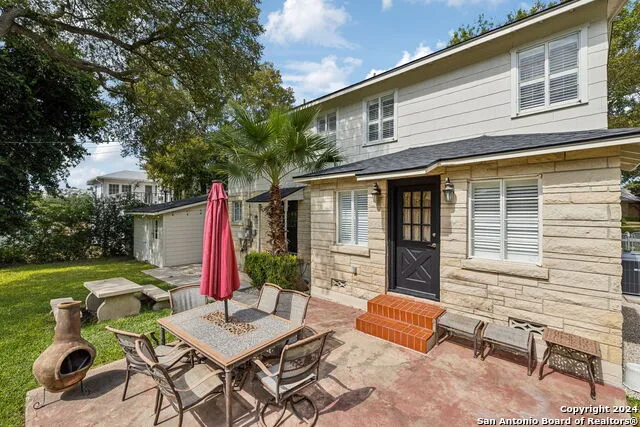 106 Morningside Dr Terrell Hills, TX 78209