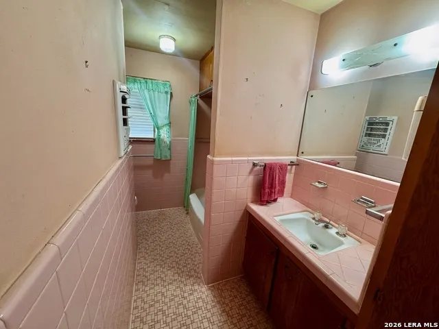 212 Patrick Pleasanton, TX 78064