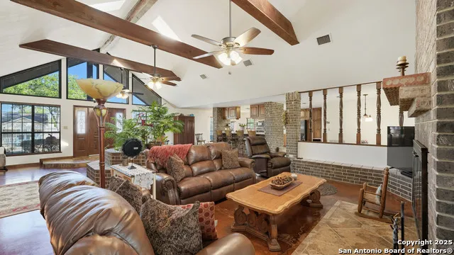 400 W Person Stockdale, TX 78160