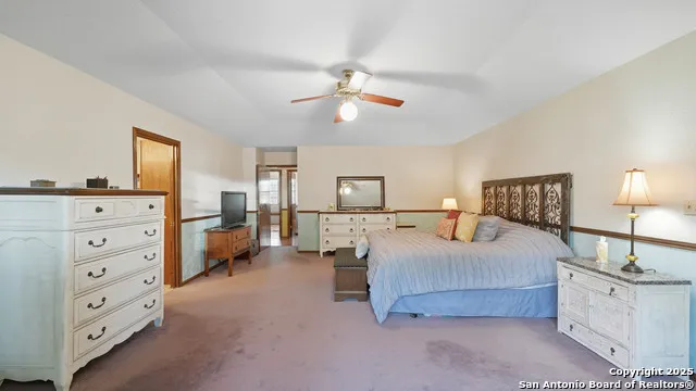400 W Person Stockdale, TX 78160