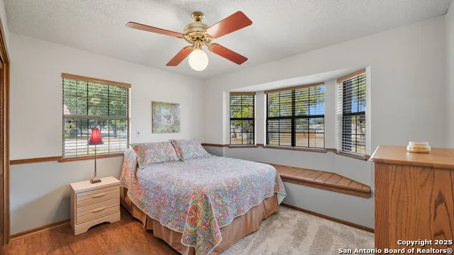 400 W Person Stockdale, TX 78160