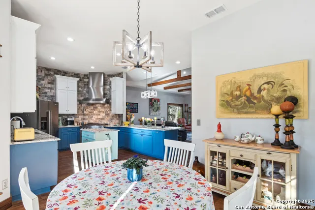 381 Camino Primero Leakey, TX 78873