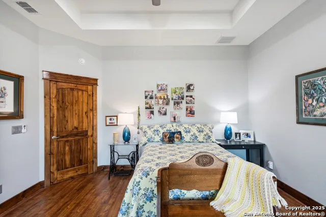 381 Camino Primero Leakey, TX 78873
