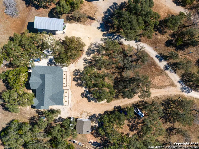 381 Camino Primero Leakey, TX 78873