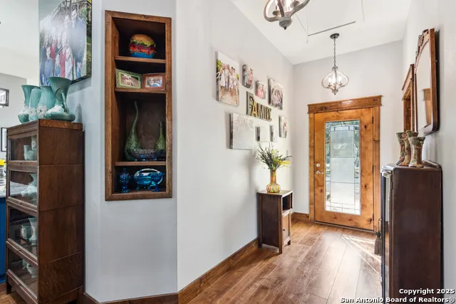 381 Camino Primero Leakey, TX 78873