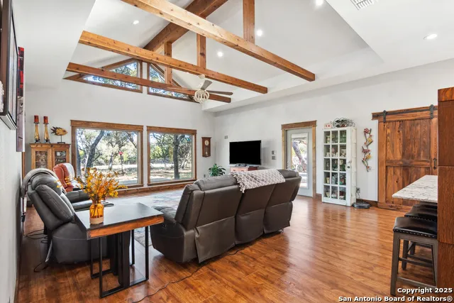 381 Camino Primero Leakey, TX 78873
