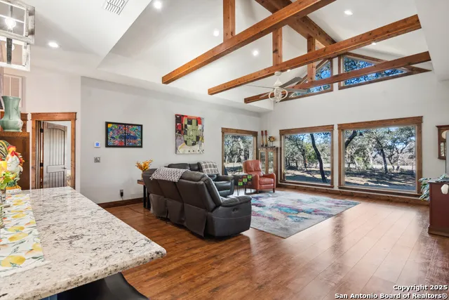 381 Camino Primero Leakey, TX 78873