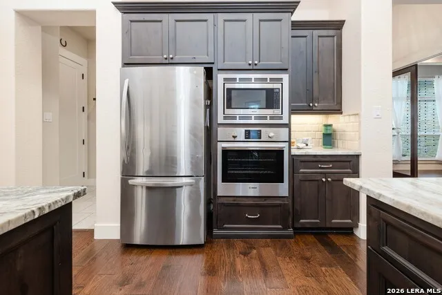 625 HAVEN POINT LOOP New Braunfels, TX 78132
