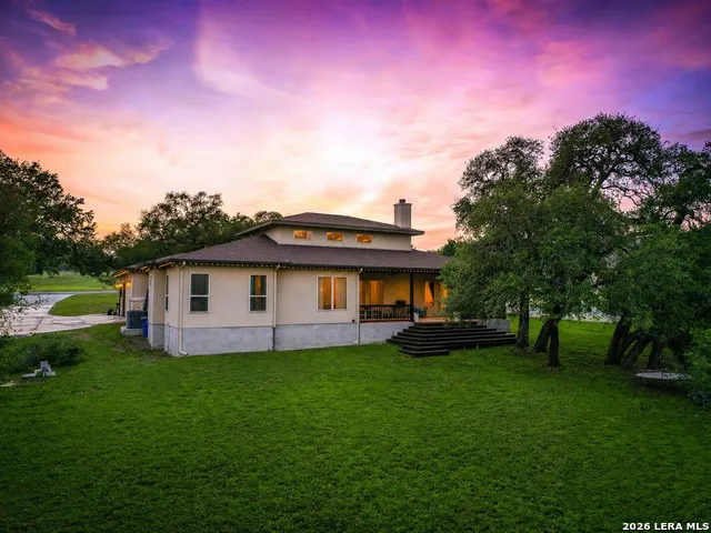 625 HAVEN POINT LOOP New Braunfels, TX 78132